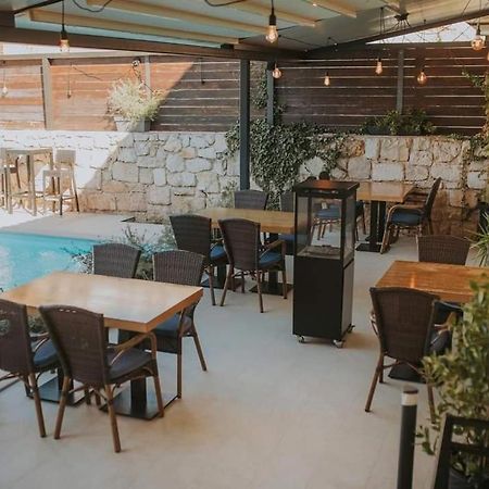 Hostel Scala Шибеник Экстерьер фото