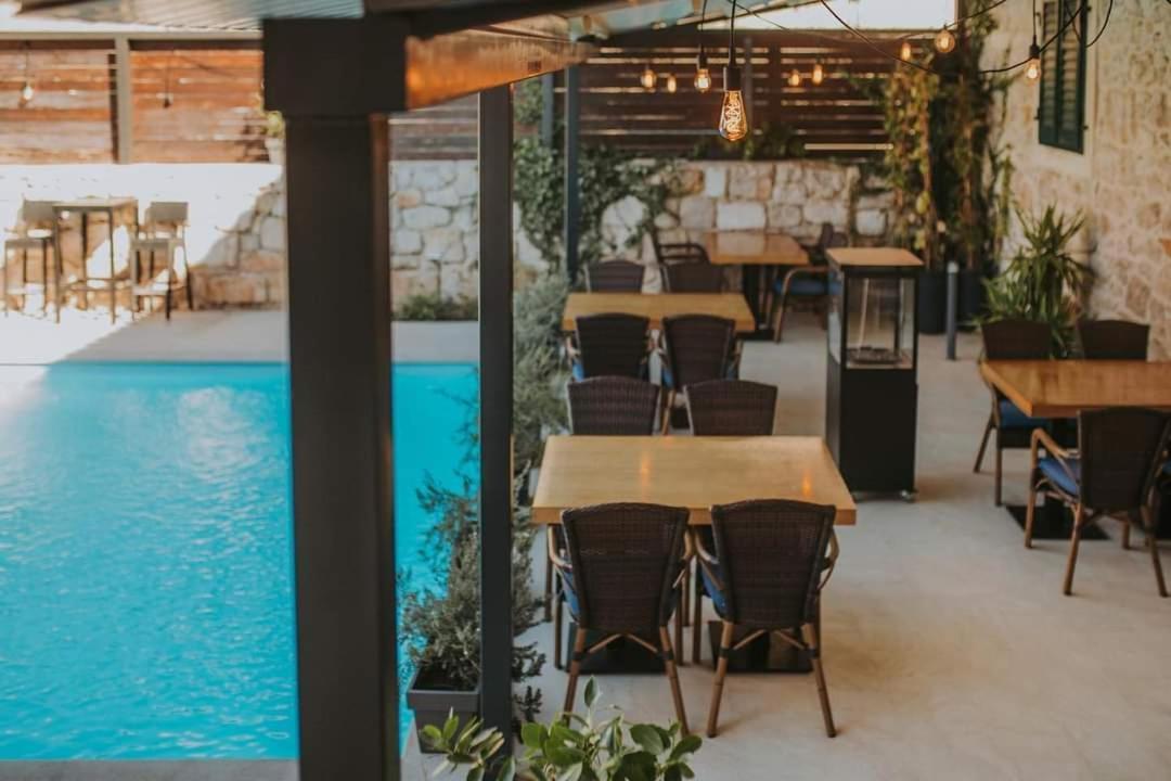 Hostel Scala Шибеник Экстерьер фото